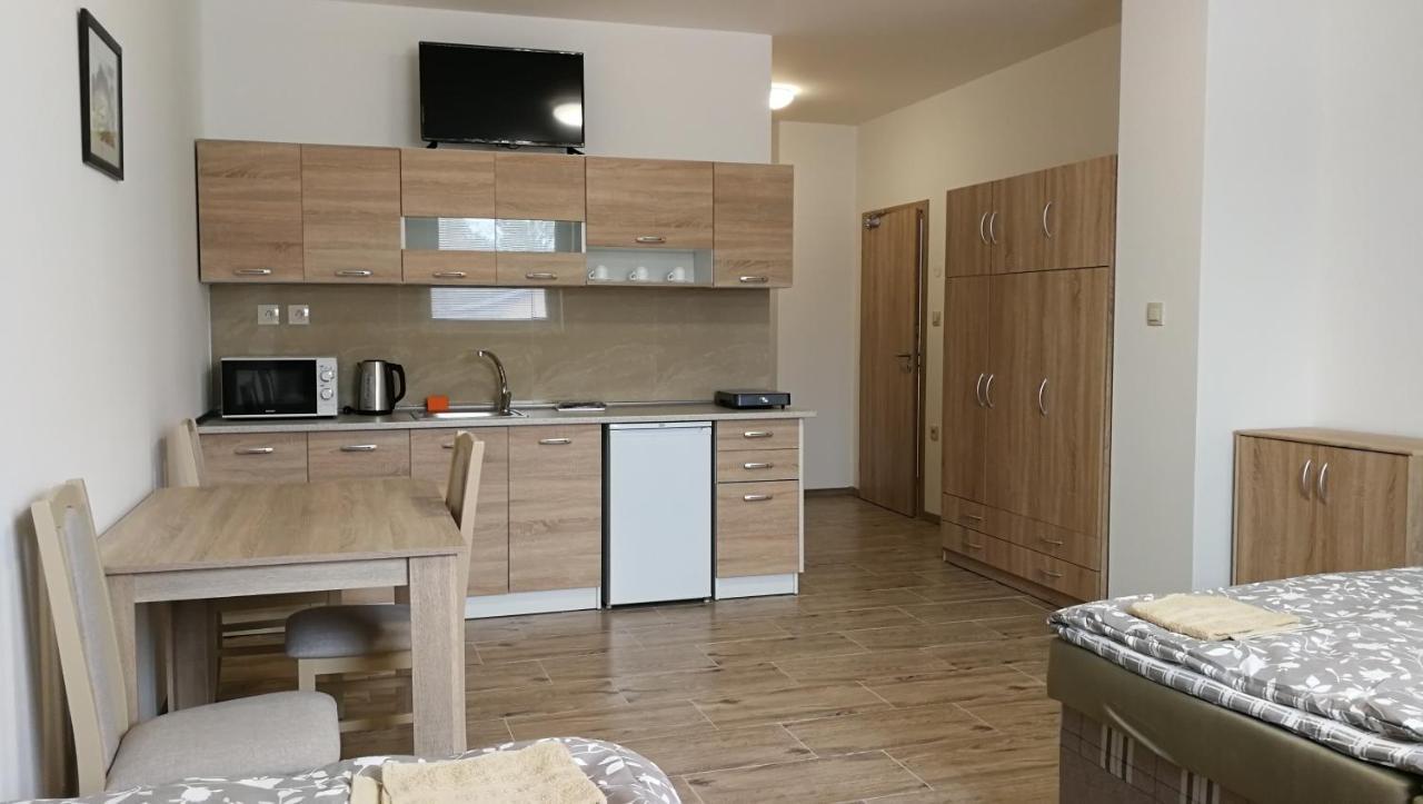 Apartmanove Ubytovanie Vkf Volkovce Exteriör bild