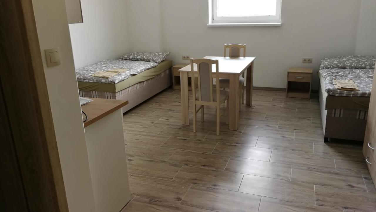 Apartmanove Ubytovanie Vkf Volkovce Exteriör bild