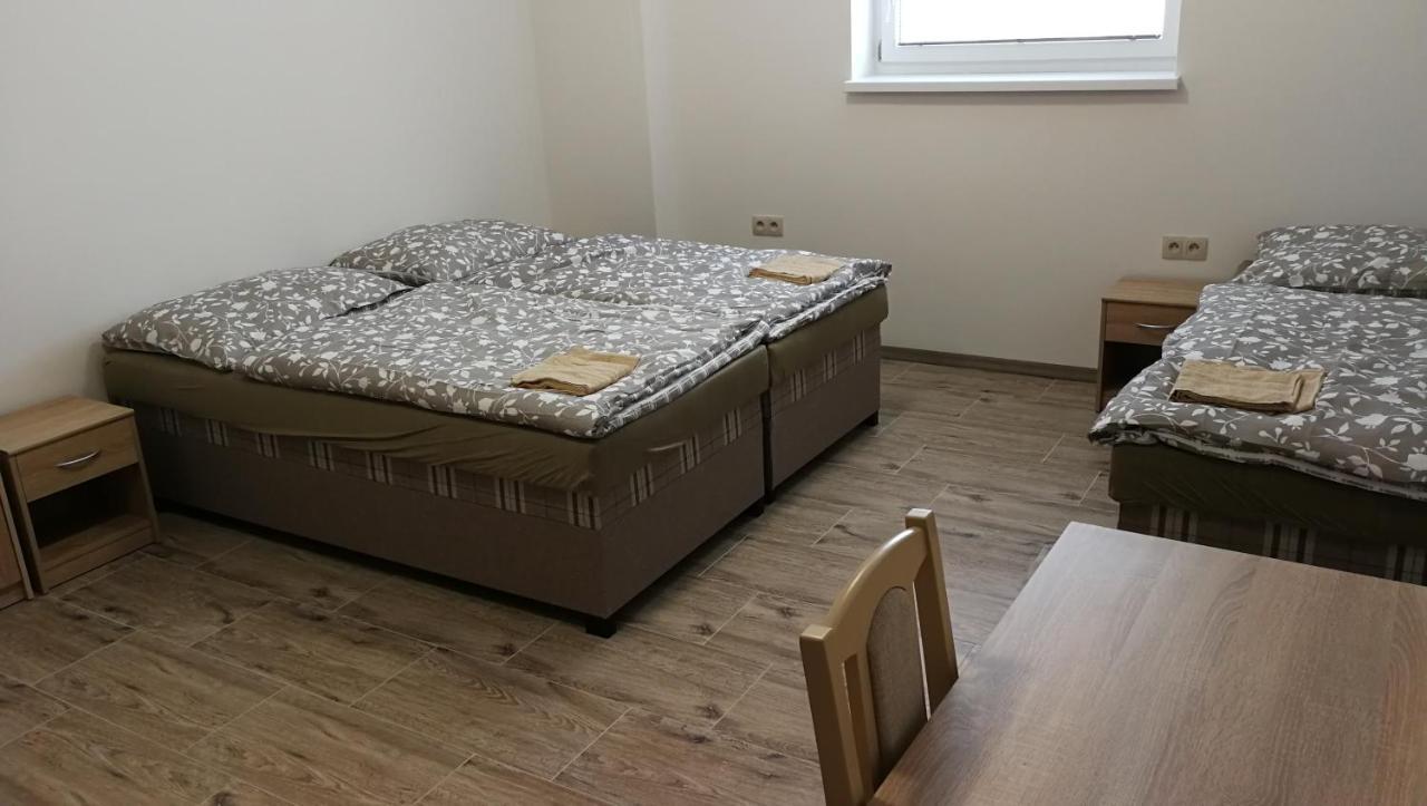 Apartmanove Ubytovanie Vkf Volkovce Exteriör bild
